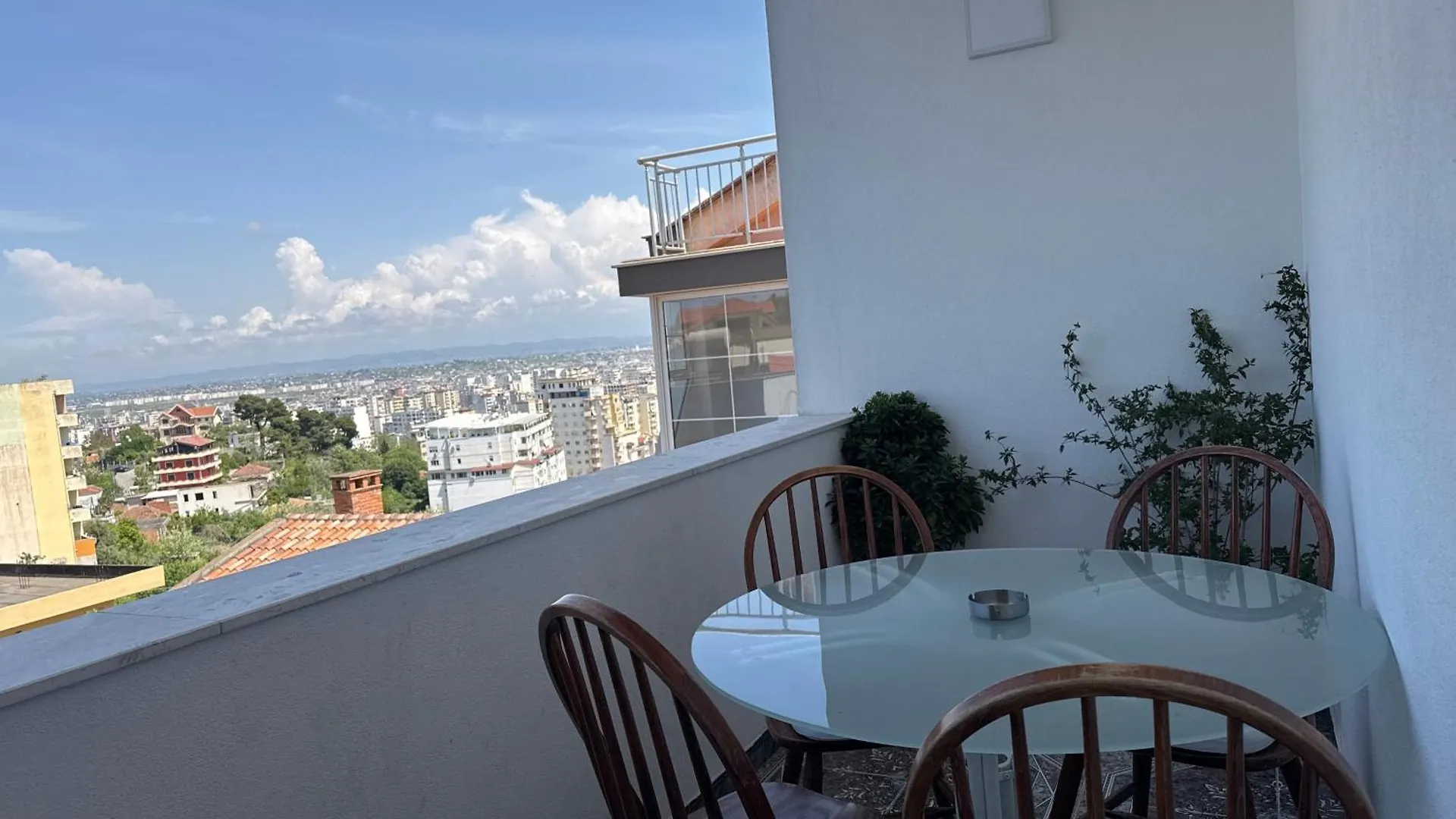 Vila Kaci Durrës 0*,