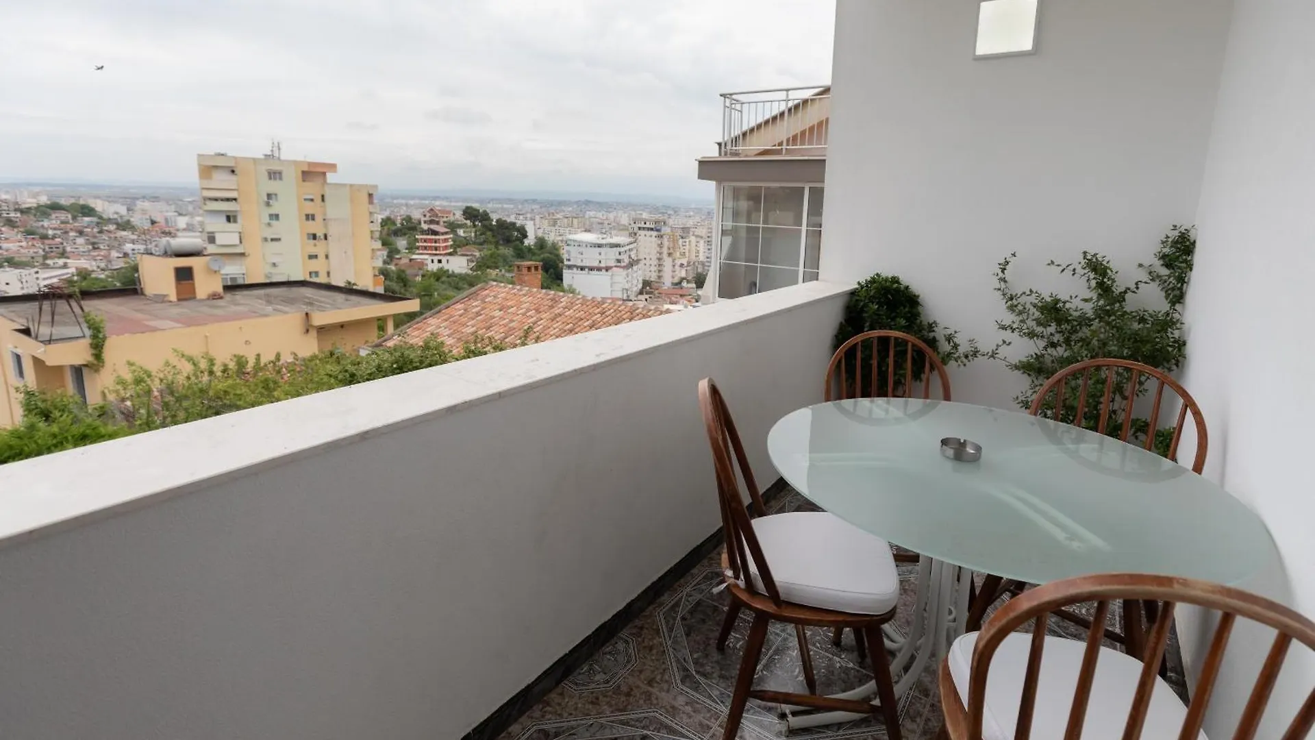 Vila Kaci Durres 0*,